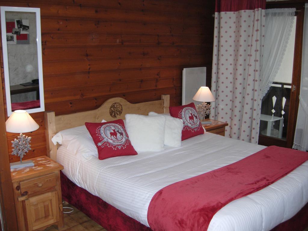Au Bois De Lune Chatel Exterior photo