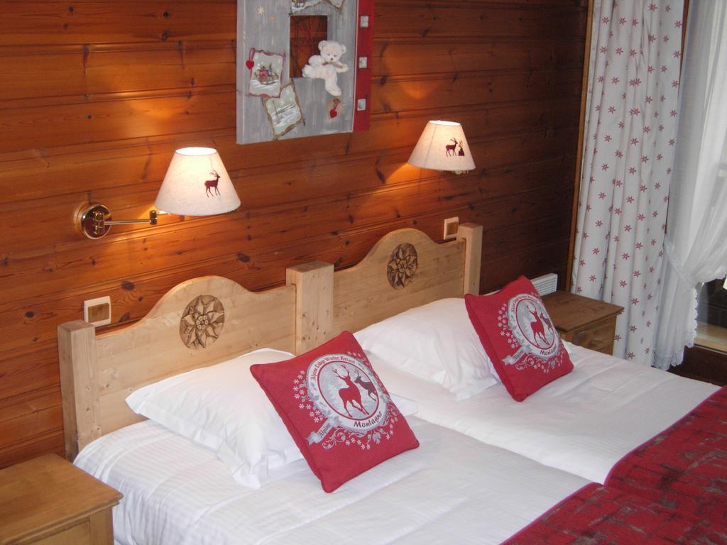 Au Bois De Lune Chatel Exterior photo
