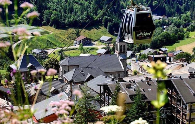 Au Bois De Lune Chatel Exterior photo